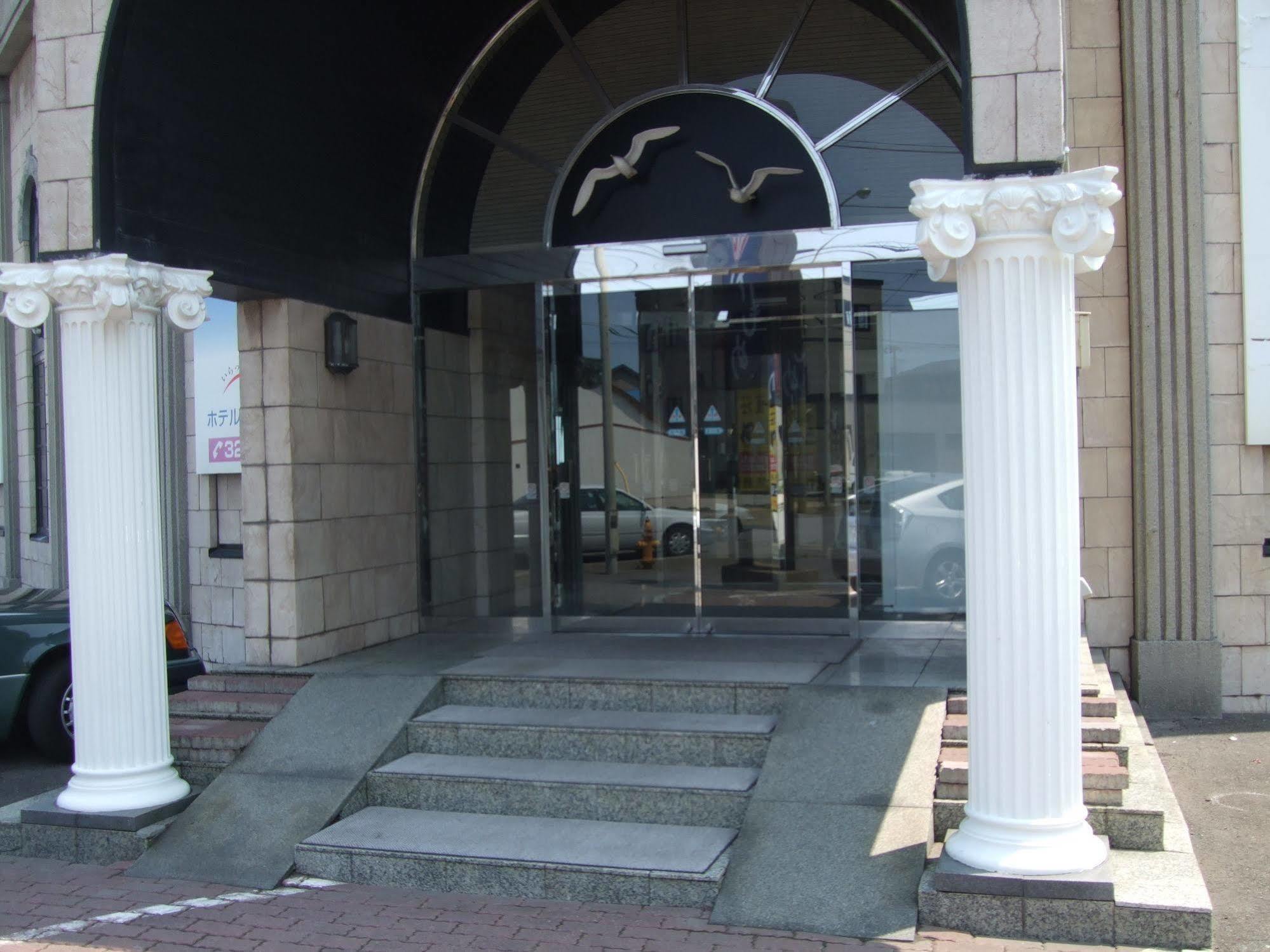 Hotel Seaside Kamome 3*