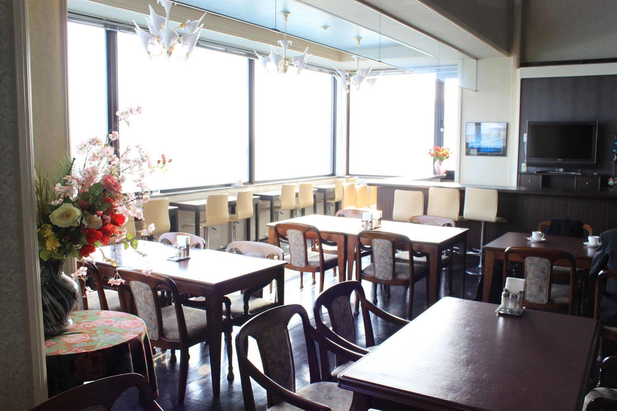 Seaside Kamome Hotel 3*